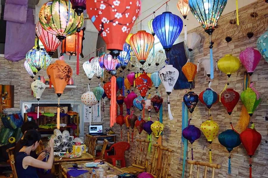 Lantern-Making Workshop-Hoi An shore excursions