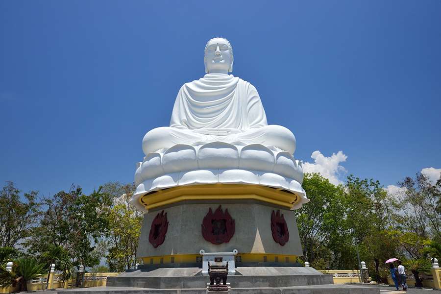 Long Son Pagoda - Nha Trang shore excursions