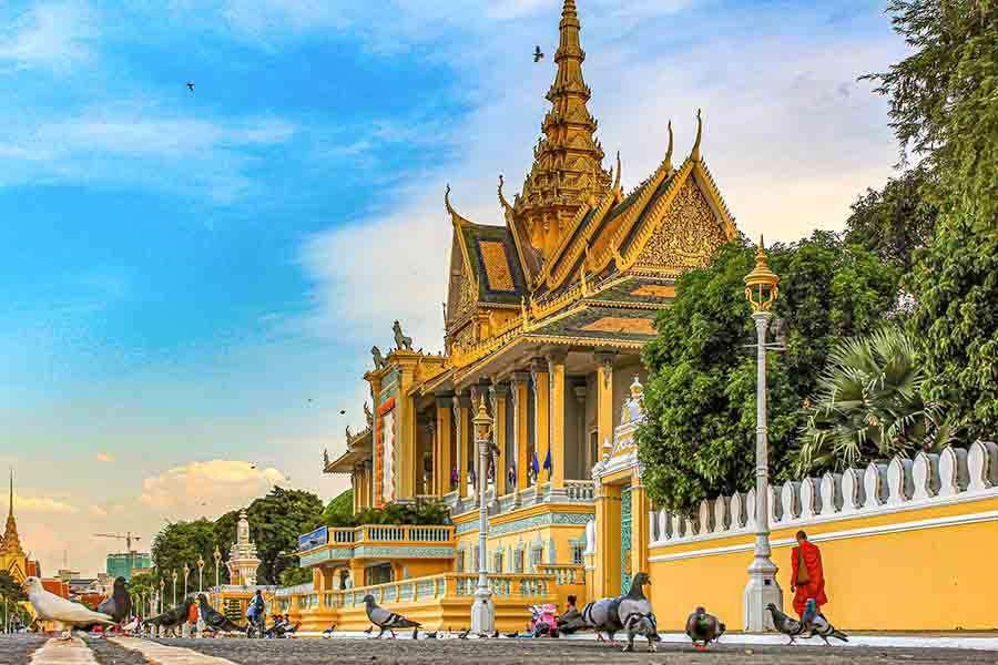 Phnom Penh Royal Palace - Indochina tours