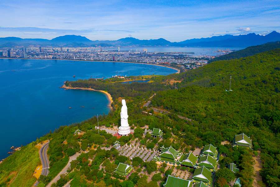 Son Tra Peninsula - Da Nang shore excursions