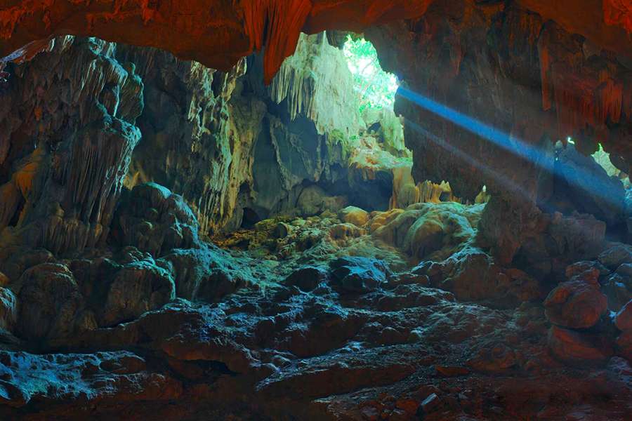 Dau Go Cave - Vietnam Cambodia tour