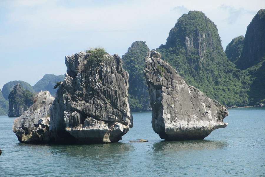 Fighting Cock Islet - Vietnam Cambodia tours