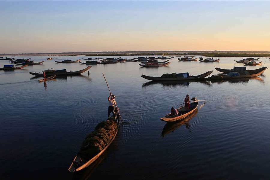 Ngu My Thanh floating market - Hue tours