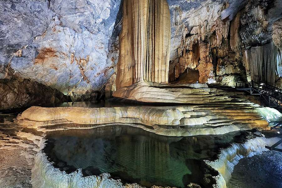 Paradise Cave - Hue tours