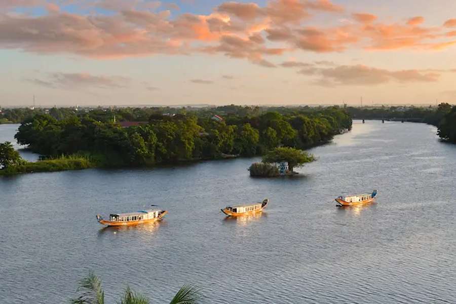 Perfume River boat tour- Hue tours