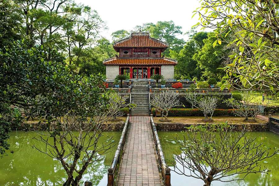 Tomb of King Minh Mang- Hue tours