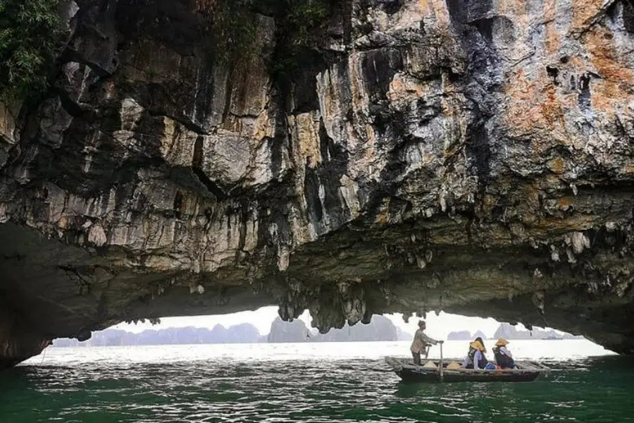 luon cave - vietnam vacation packages