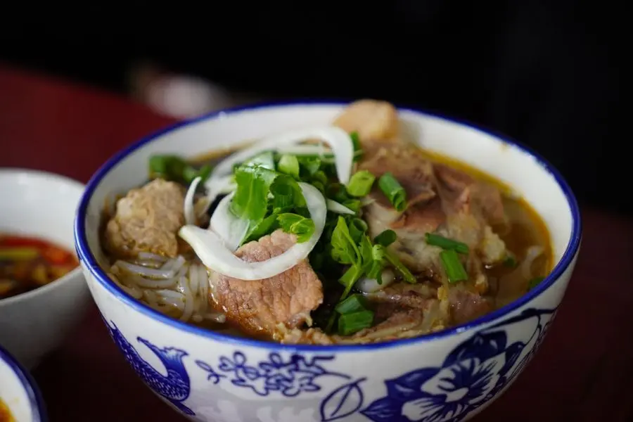 bun bo hue vietnam vacation packages 1