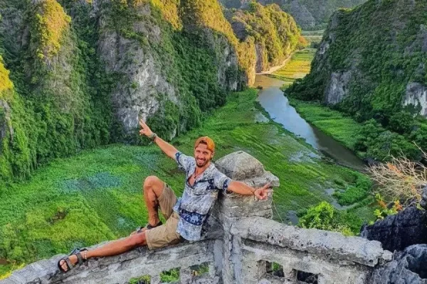 Hang mua cave - vietnam classic tours
