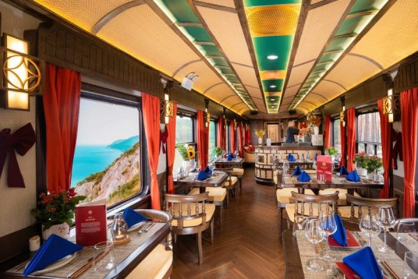 s journey bistro bar