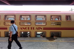 the hanoi train - vietnam vacation