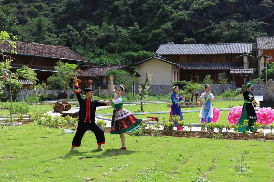 Pa Vi Village