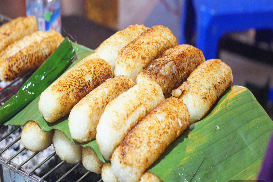 Grilled Banana with Sticky Rice - Autumn Street Foods in Vietnam