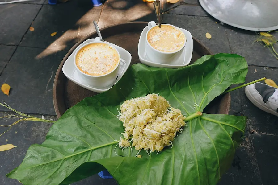 green sticky rice - autumn street foods in vietnam (1)