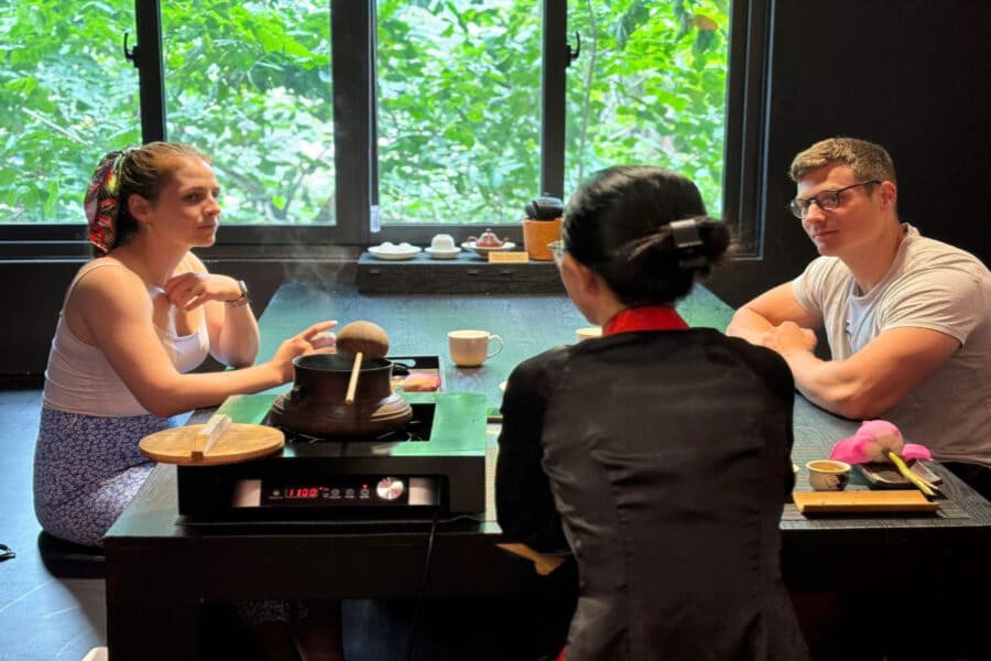 vietnam tea tasting proviđe in vietnam vacation packages