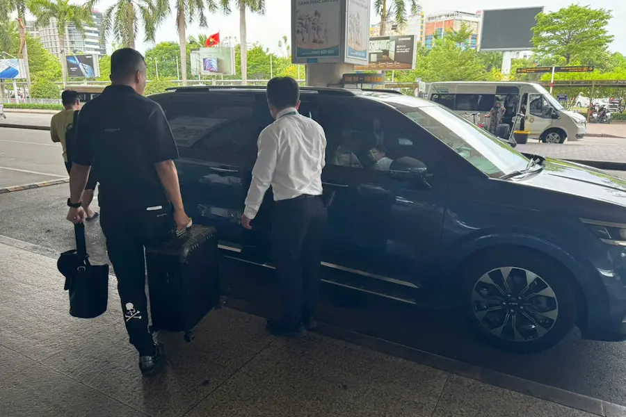 fast track service vietnam 1