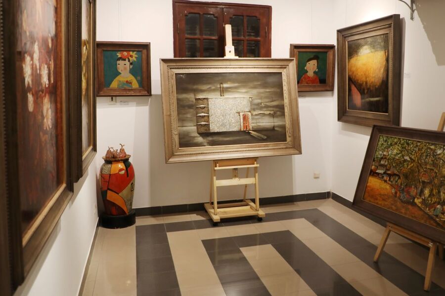 gallery 2 gallery 2
