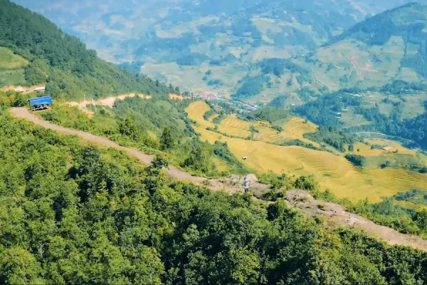 the uniquely Dinosaur's backbone in Mu Cang Chai (1)